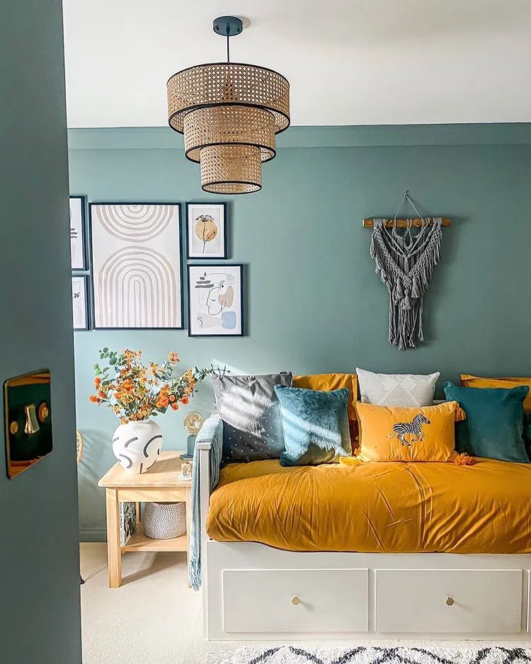 Морской синий оттенок стен Farrow and Ball Oval Room Blue